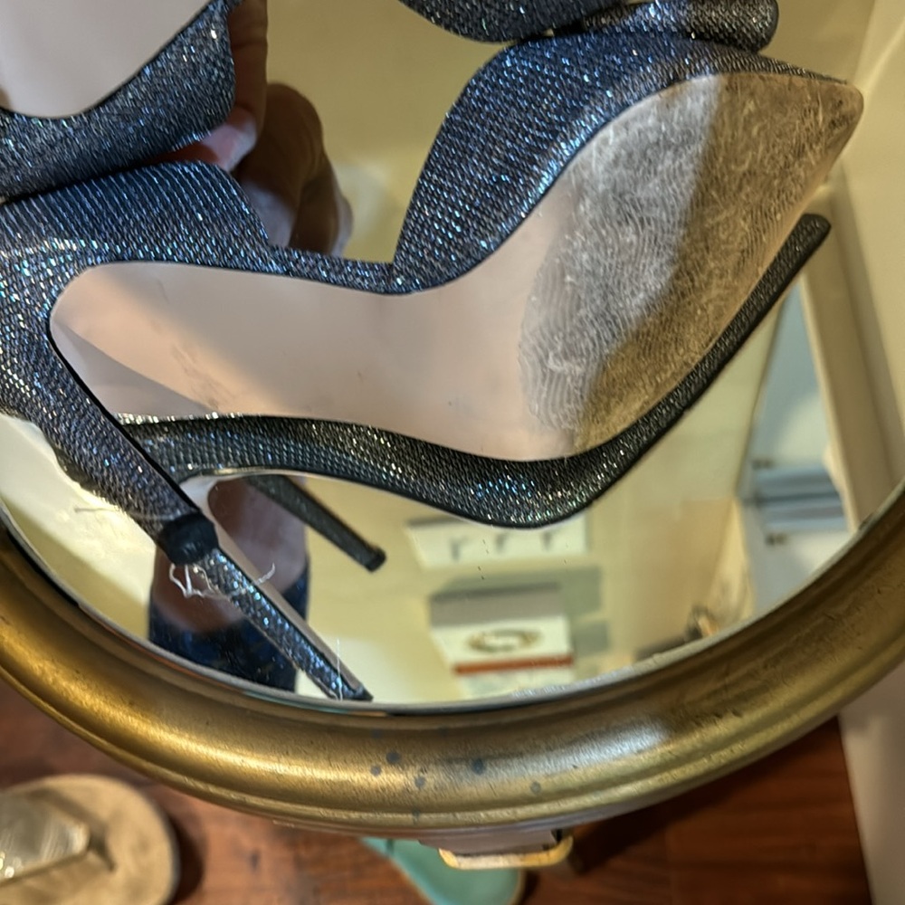 High Heels - Picture 4 of 5